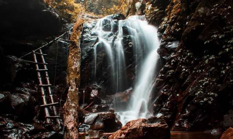 images/wisata/Curug-Lawe