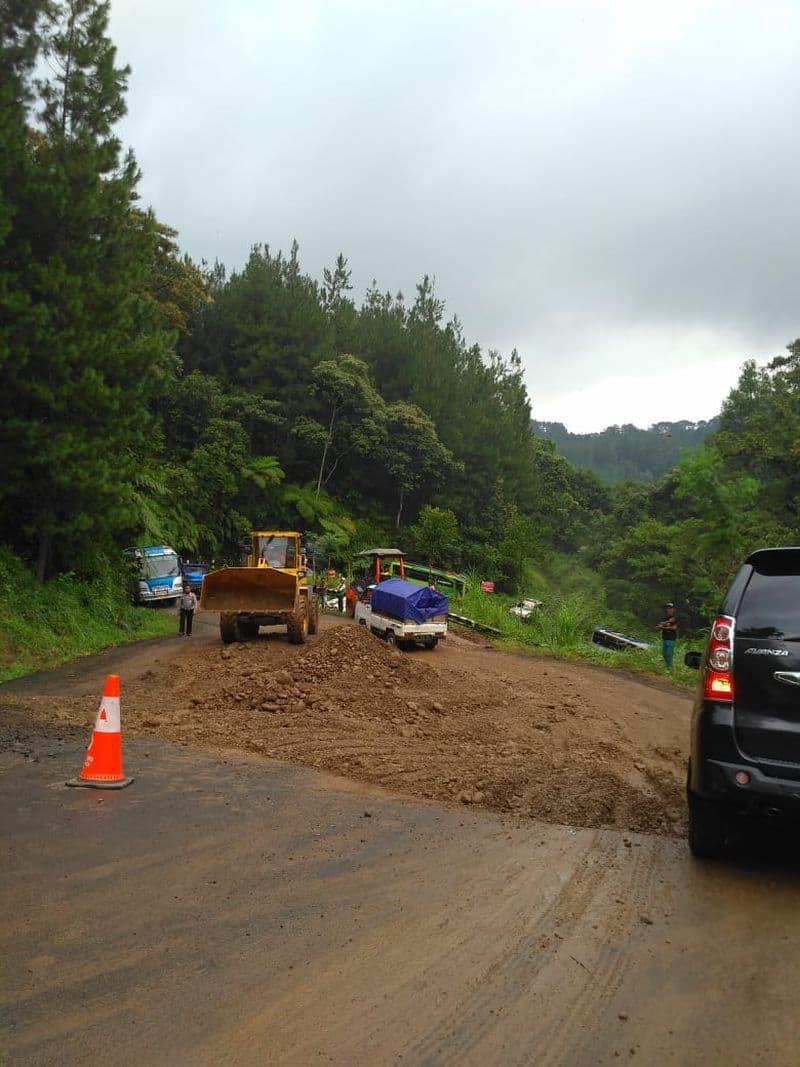 images/2019/berita/01/Jalan_Sibelis_Ambles