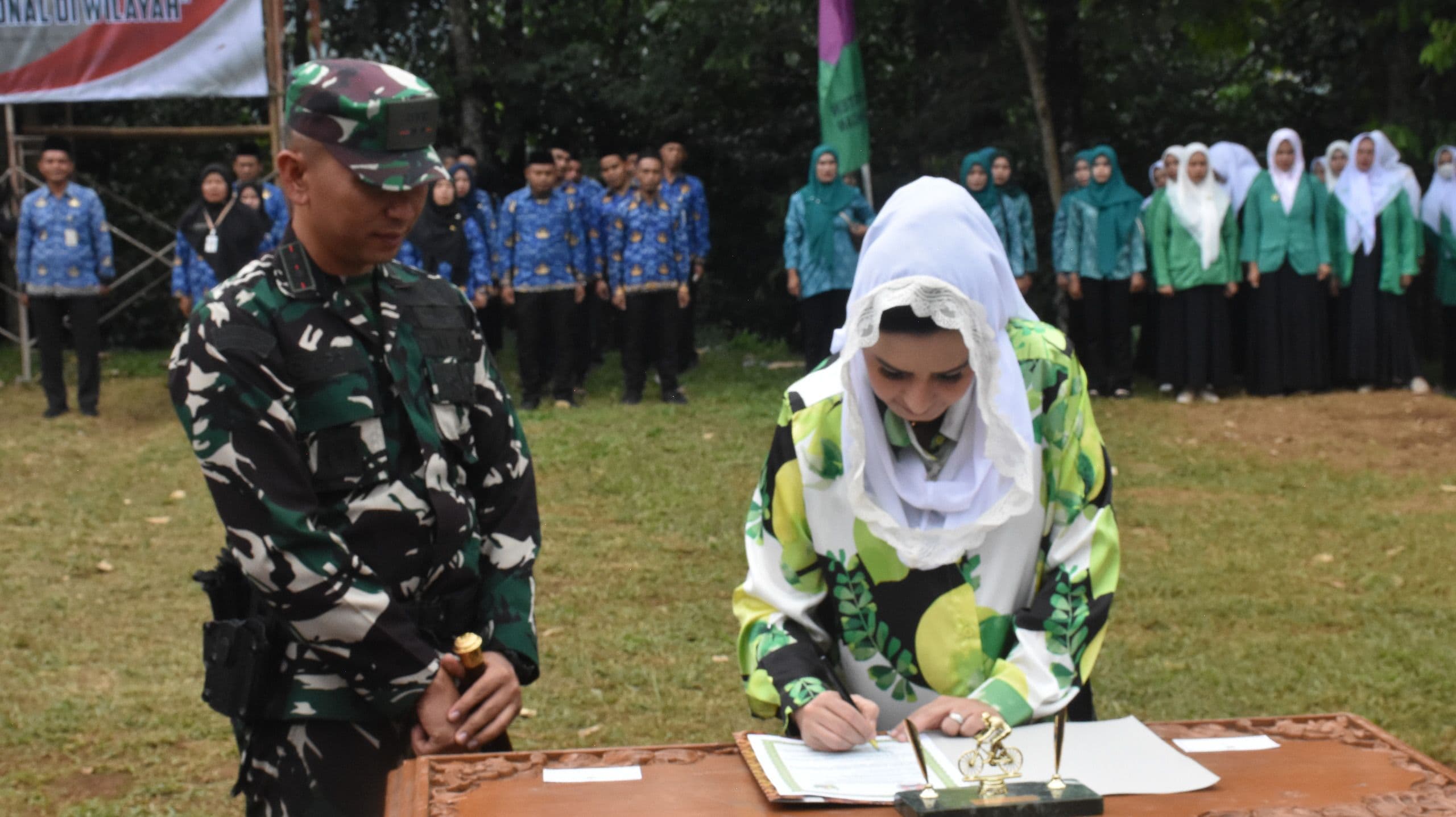 TMMD Sengkuyung Tahap IV, Bupati Fadia : Jalan Halus, Perlancar Kegiatan Masyarakat 