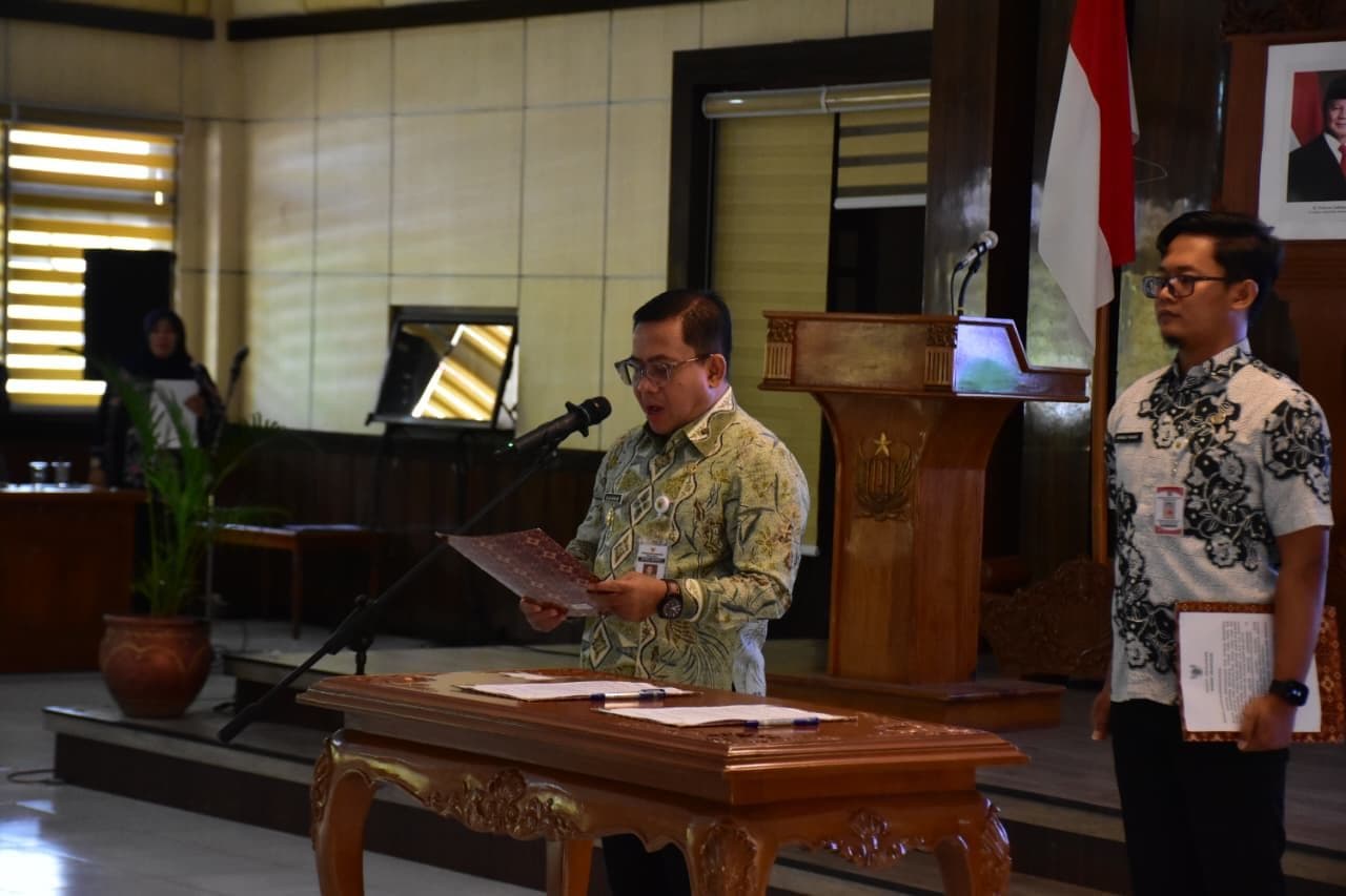 Plt. Bupati Pekalongan Lantik Pejabat Fungsional, Tekankan Integritas dan Profesionalisme ASN
