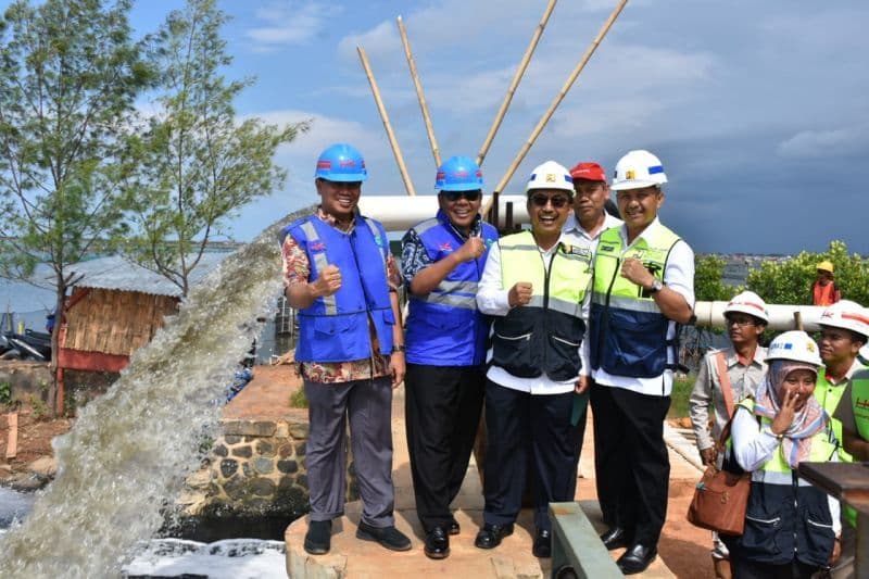 images/2019/berita/03/tinjau_tanggul