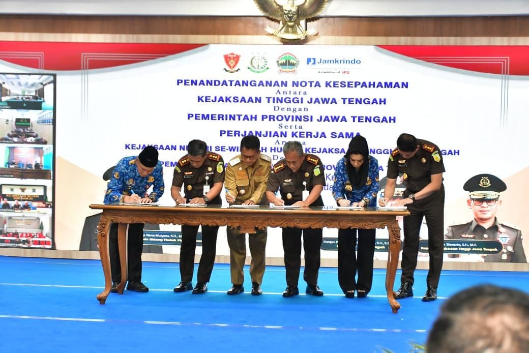 Bupati Pekalongan Hadiri Penandatanganan MoU dan PKS Implementasi UU No. 1 Tahun 2023 tentang Pidana Kerja Sosial di Jawa Tengah