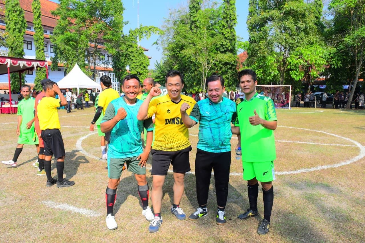 Plt Bupati Sukirman Bela Tim Setda, Tekuk Dinsos dilaga Mini Soccer U40+
